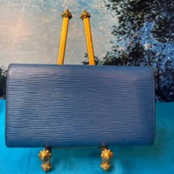 Louis Vuitton Epi Leather Wallet Royal Blue EUC Blue Beauty - Picture 2 of 12